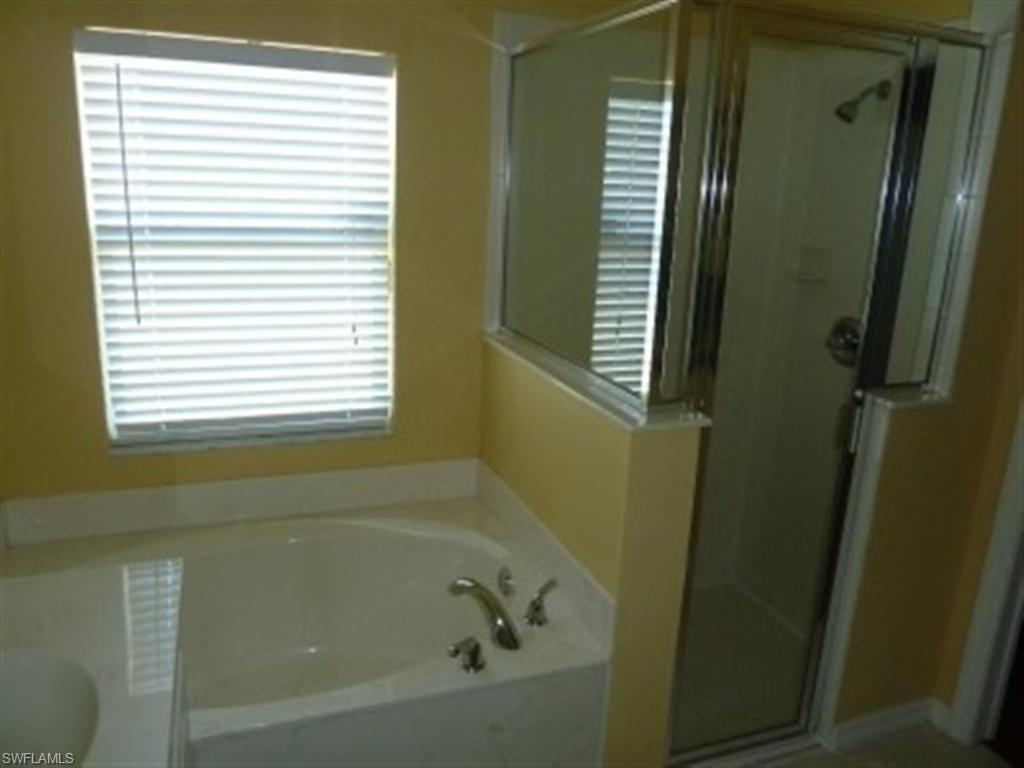 CALUSA PALMS - Residential
