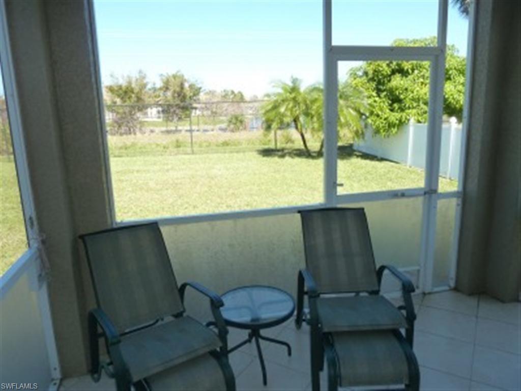 CALUSA PALMS - Residential