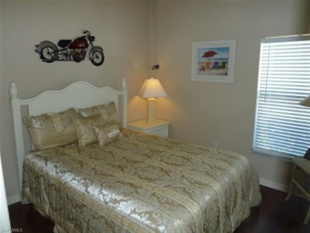 CALUSA PALMS - Residential