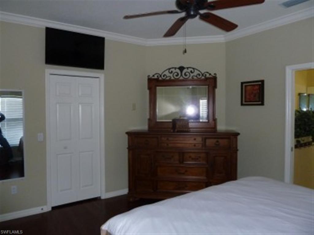 CALUSA PALMS - Residential