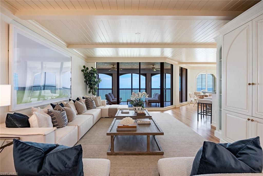 CARLYSLE AT BAY COLONY - Residential