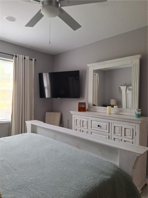 DEL VERA COUNTRY CLUB - Residential Lease