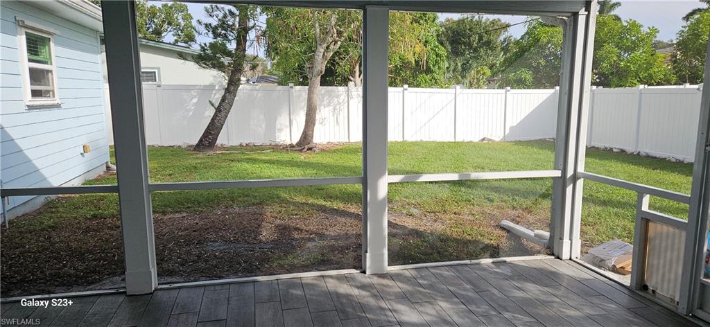 COUNTRY CLUB HOMES - Residential Lease