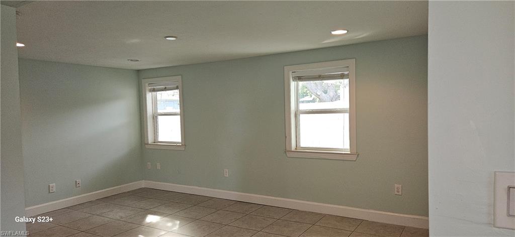 COUNTRY CLUB HOMES - Residential Lease