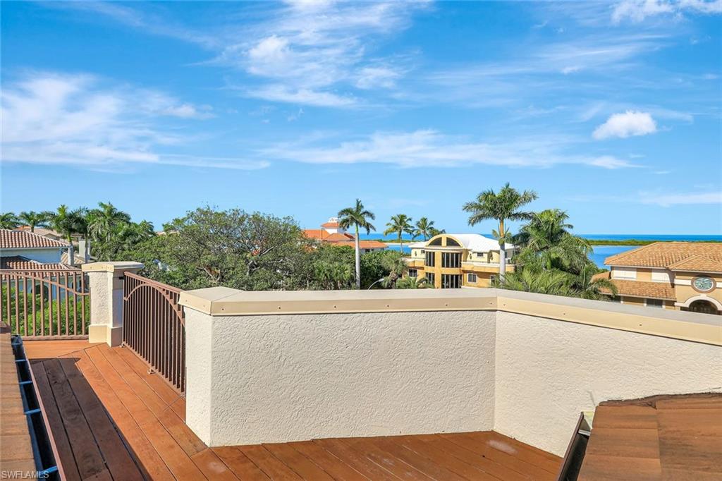 HIDEAWAY BEACH - Residential