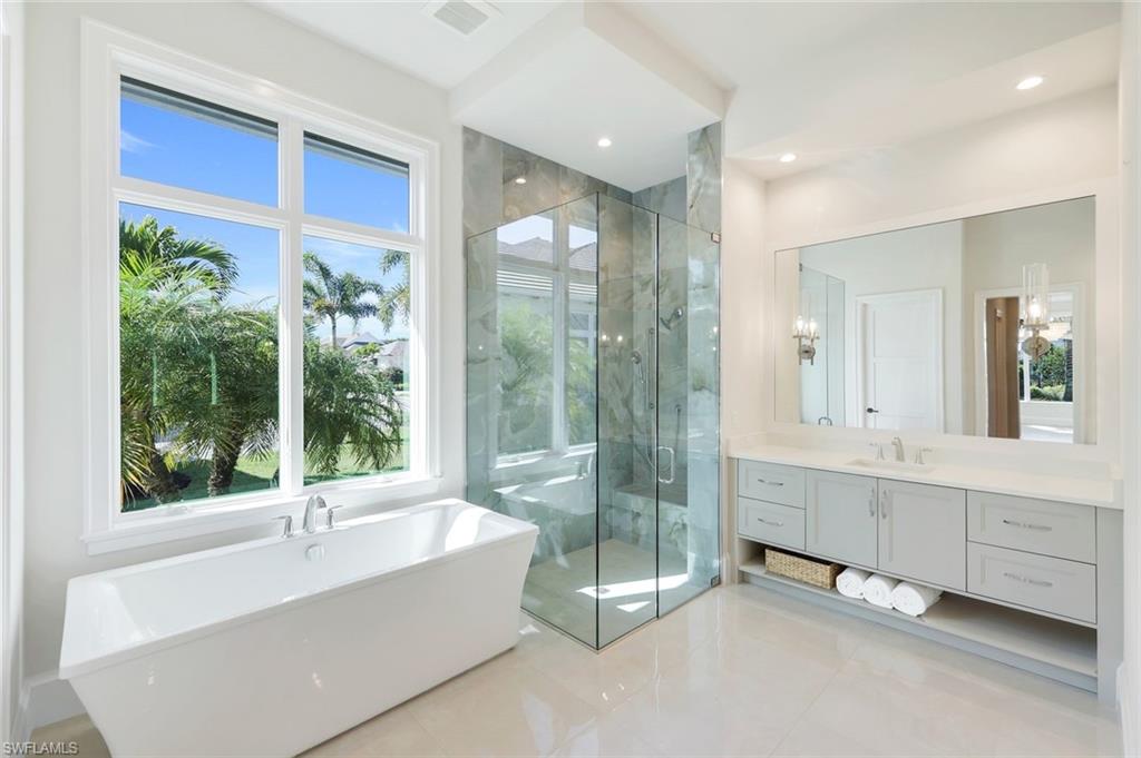 THE ENCLAVE OF DISTINCTION - Residential