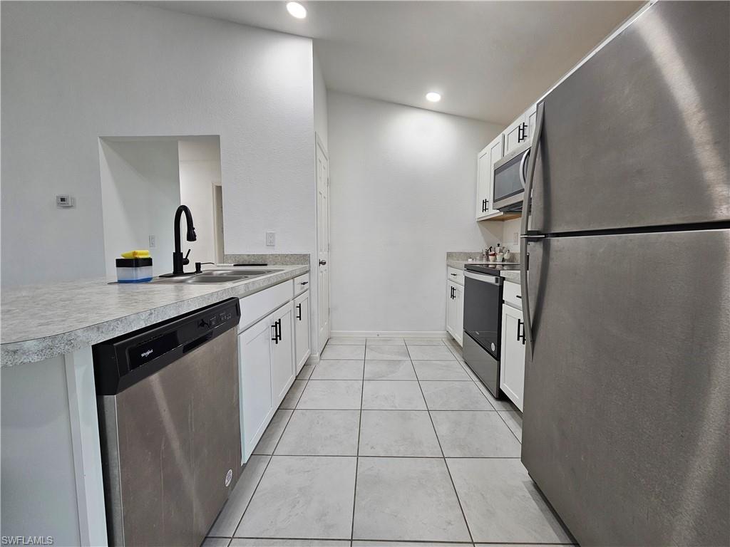 CAPE CORAL - Residential Lease