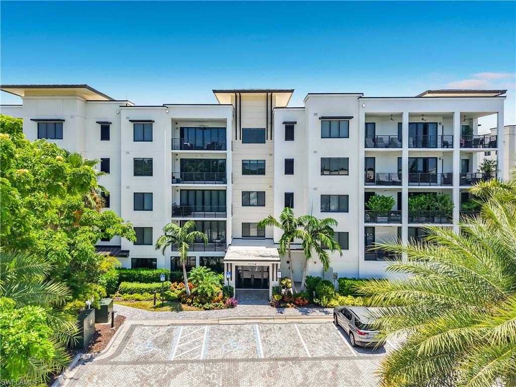 ELEVEN ELEVEN CENTRAL - Residential