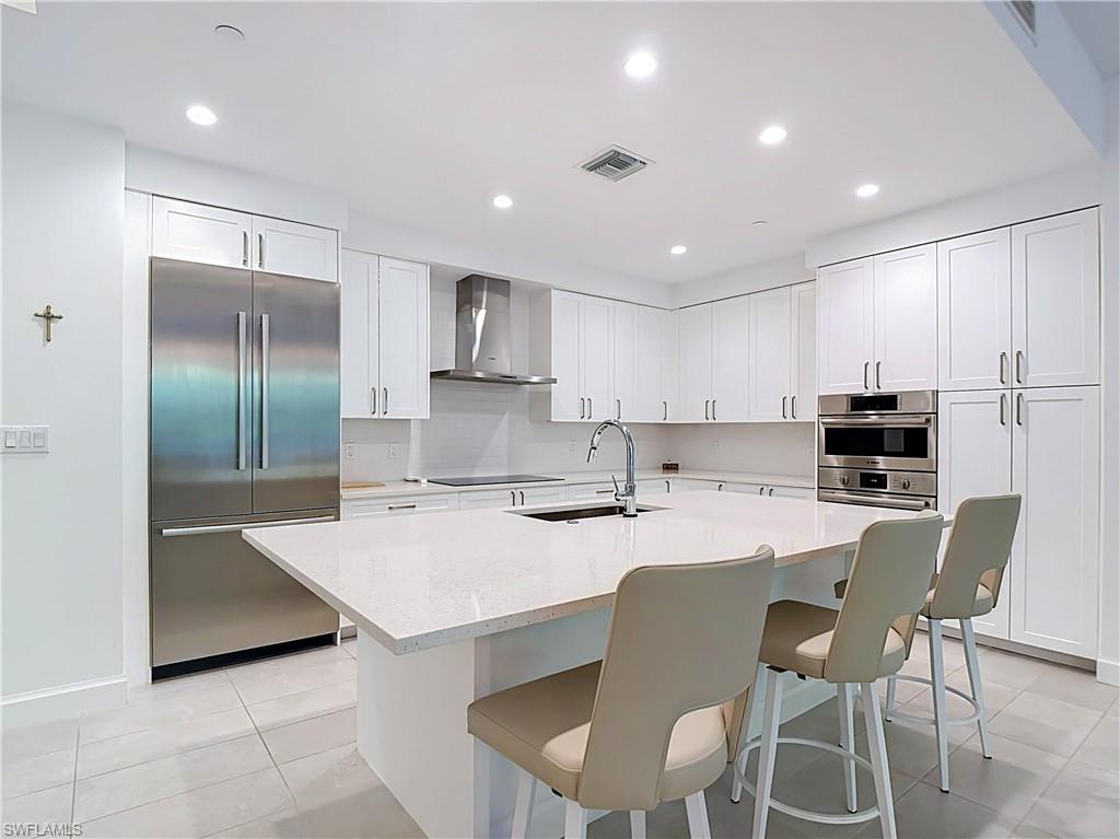 ELEVEN ELEVEN CENTRAL - Residential