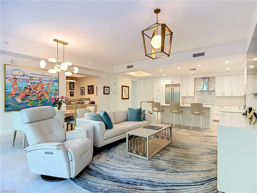 ELEVEN ELEVEN CENTRAL - Residential