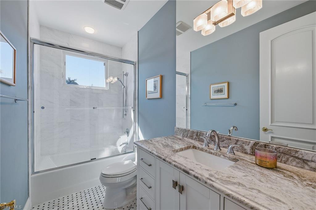 BAY COLONY SHORES - Residential