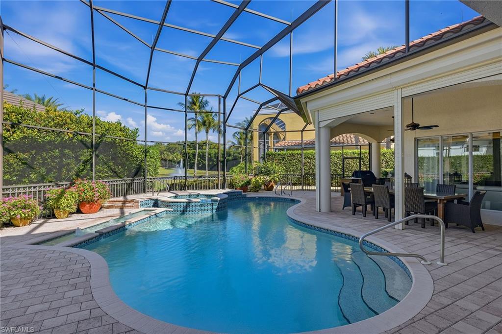 BAY COLONY SHORES - Residential