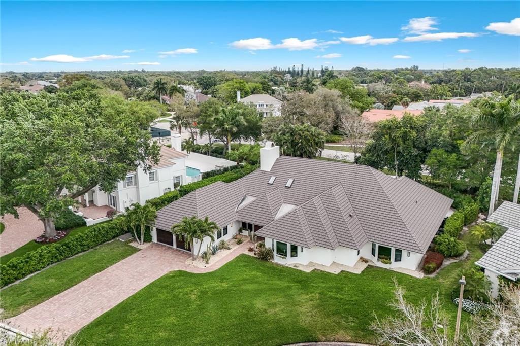 PELICAN BAY WOODS - Residential