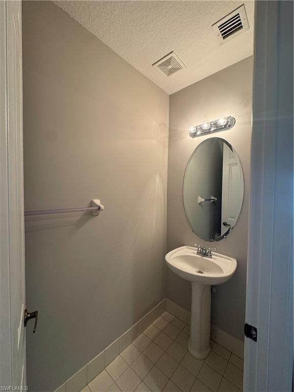 MARIPOSA - Residential Lease