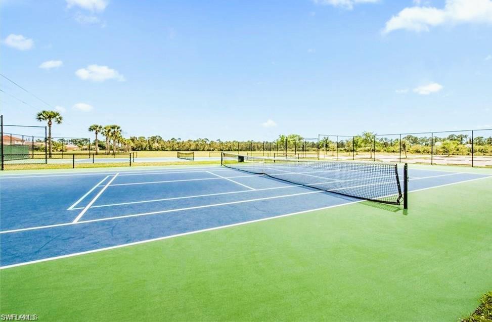 CORAL LAKES - Residential