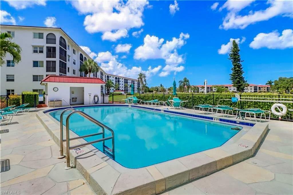 HIGH POINT COUNTRY CLUB - Residential
