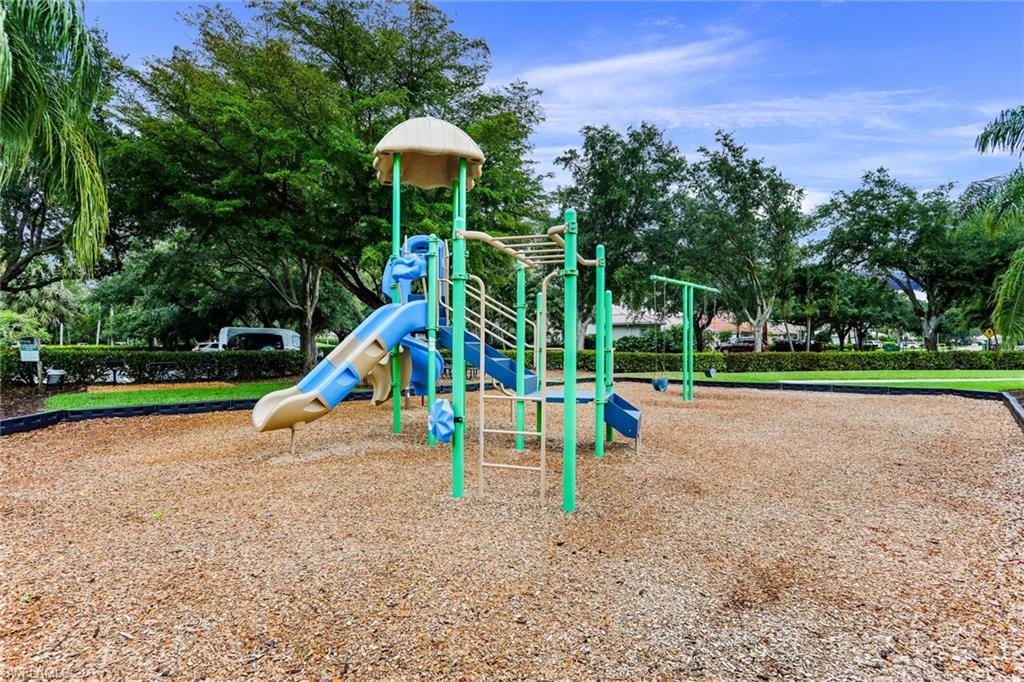 HERITAGE GREENS - Residential
