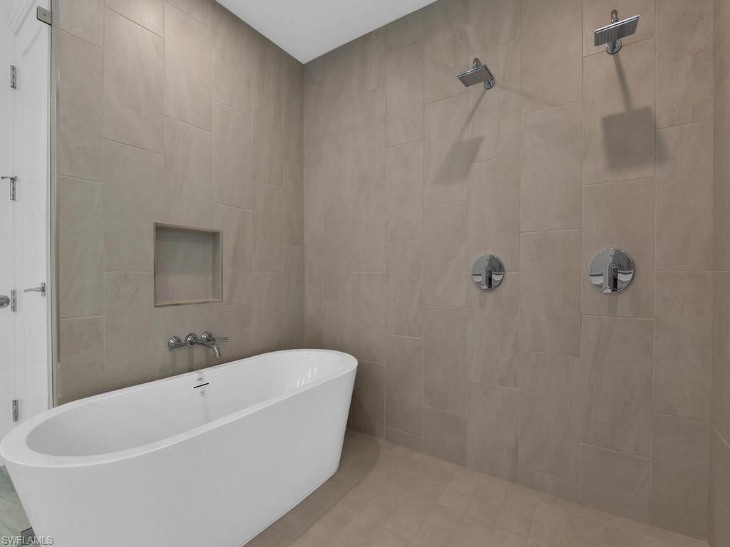 INFINITY AT THE COLONY - Residential Lease
