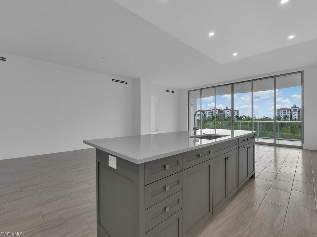 INFINITY AT THE COLONY - Residential Lease