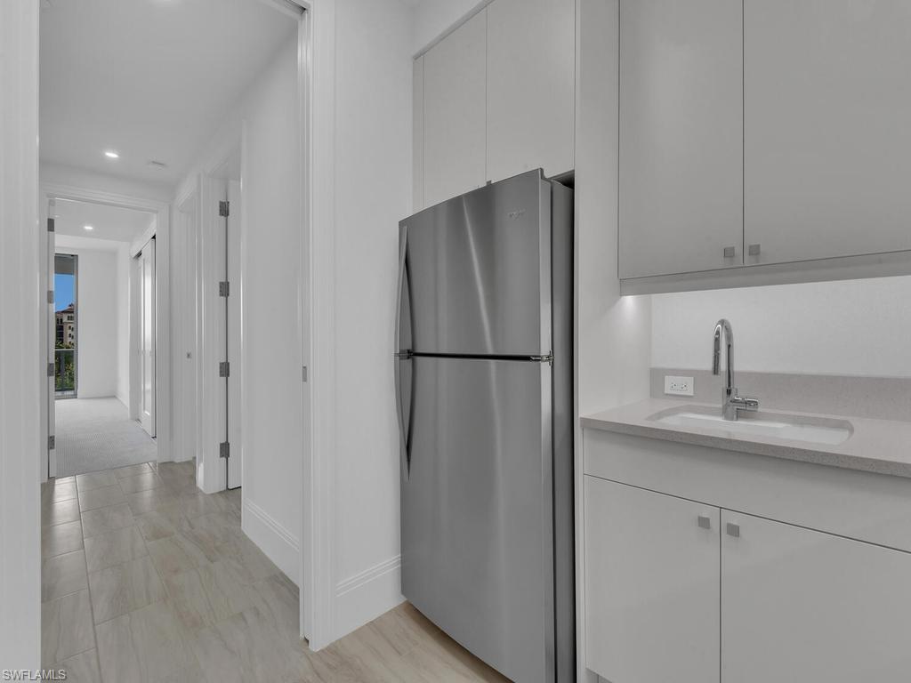 INFINITY AT THE COLONY - Residential Lease