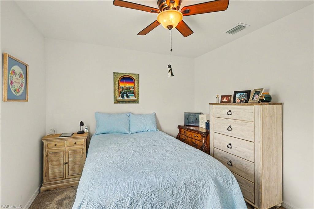 MIRROR LAKES - Residential