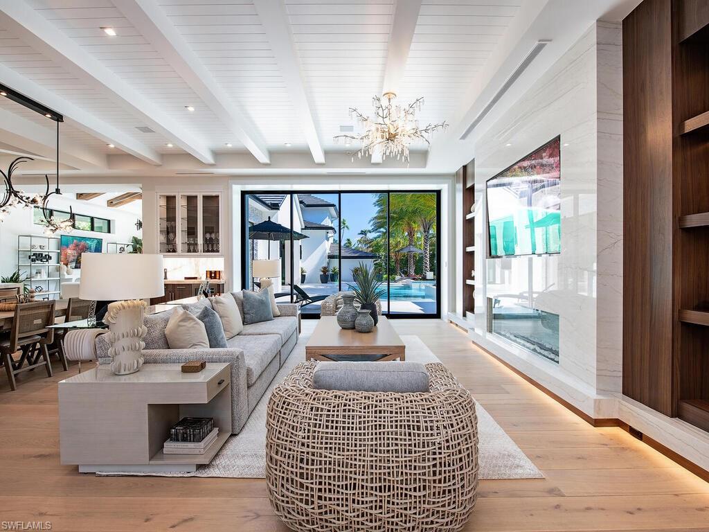 AQUALANE SHORES - Residential