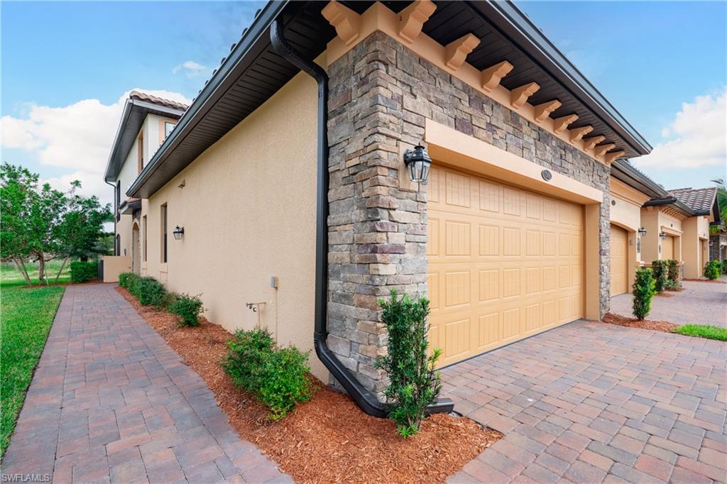 BONITA NATIONAL GOLF AND COUNTRY CLUB - Residential