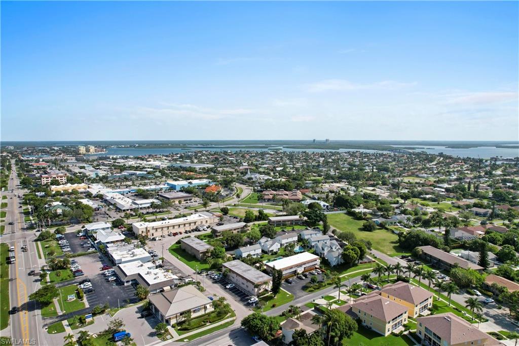 MARCO MANOR CLUB - Residential