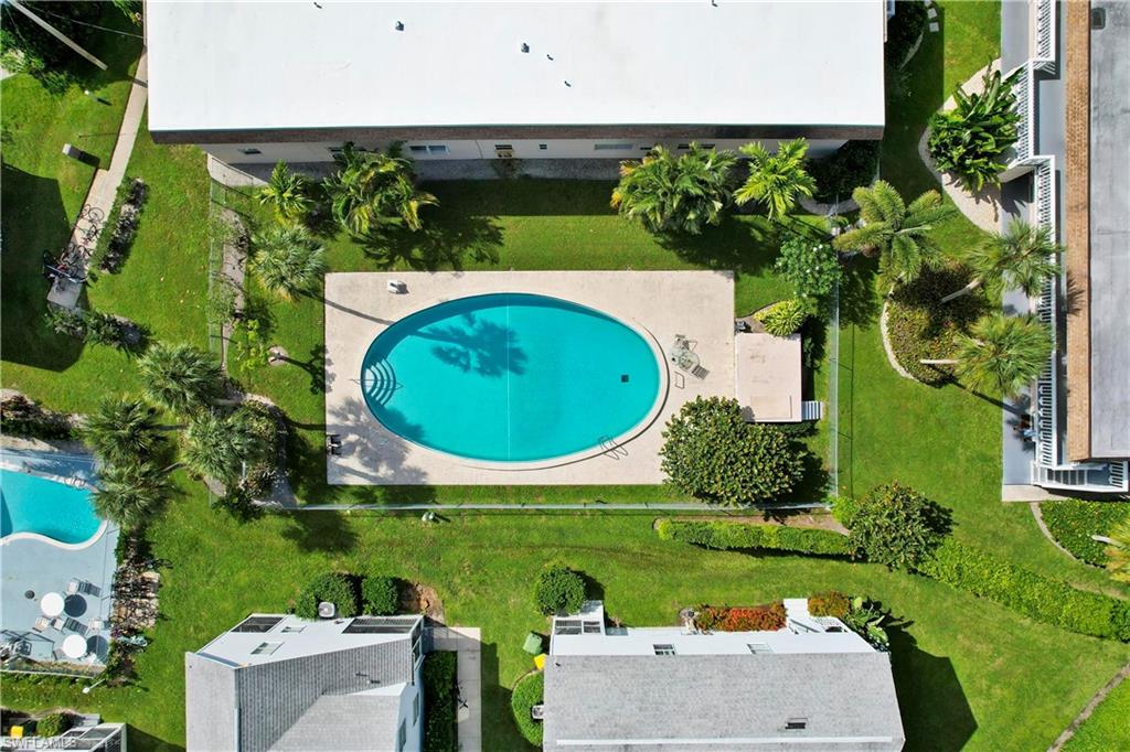 MARCO MANOR CLUB - Residential