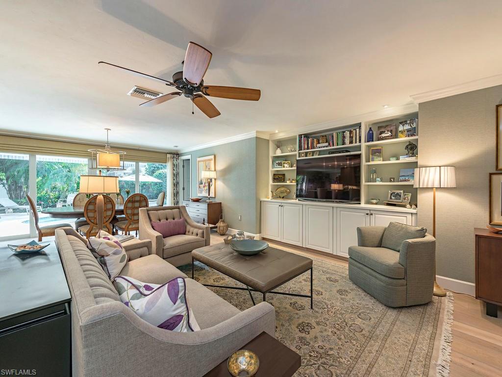 MOORINGS - Residential