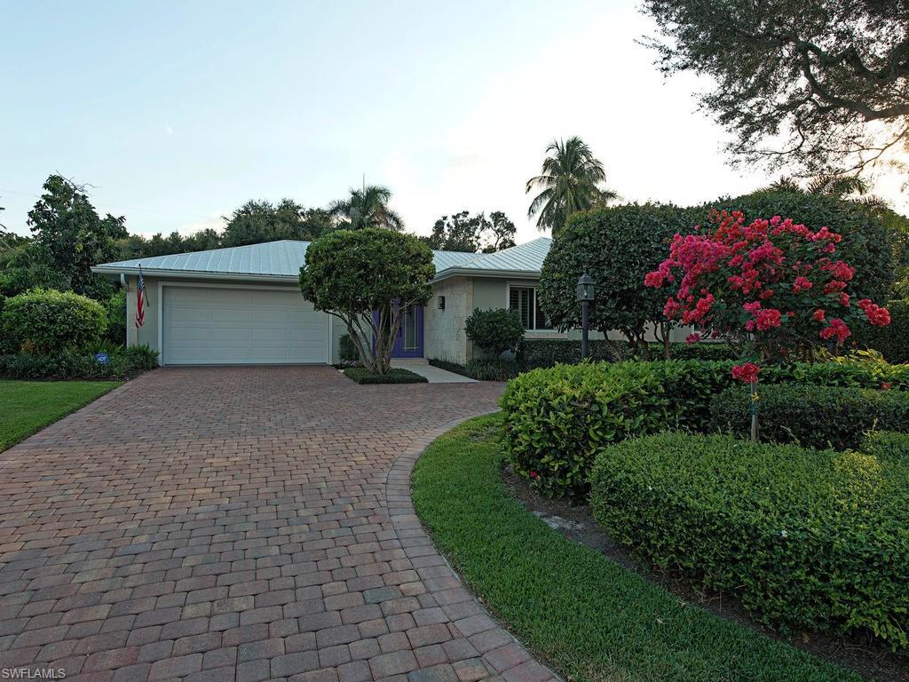 MOORINGS - Residential