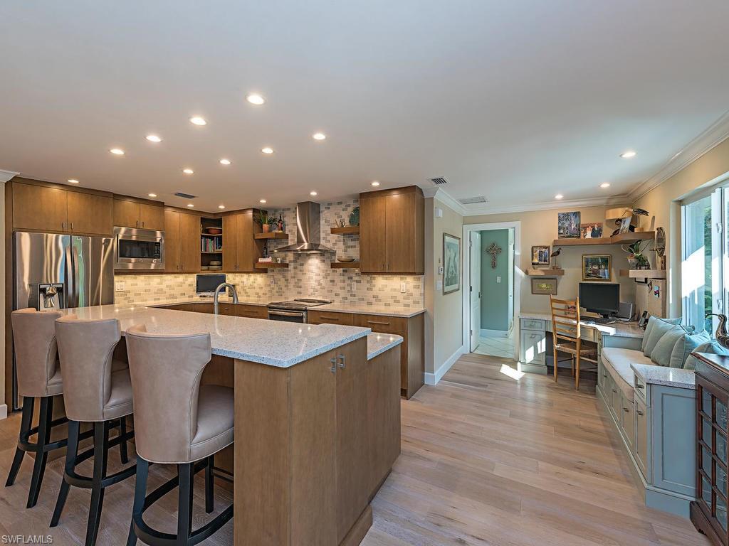MOORINGS - Residential