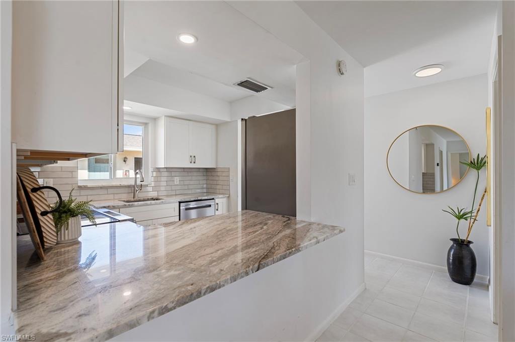 GLADES COUNTRY CLUB - Residential