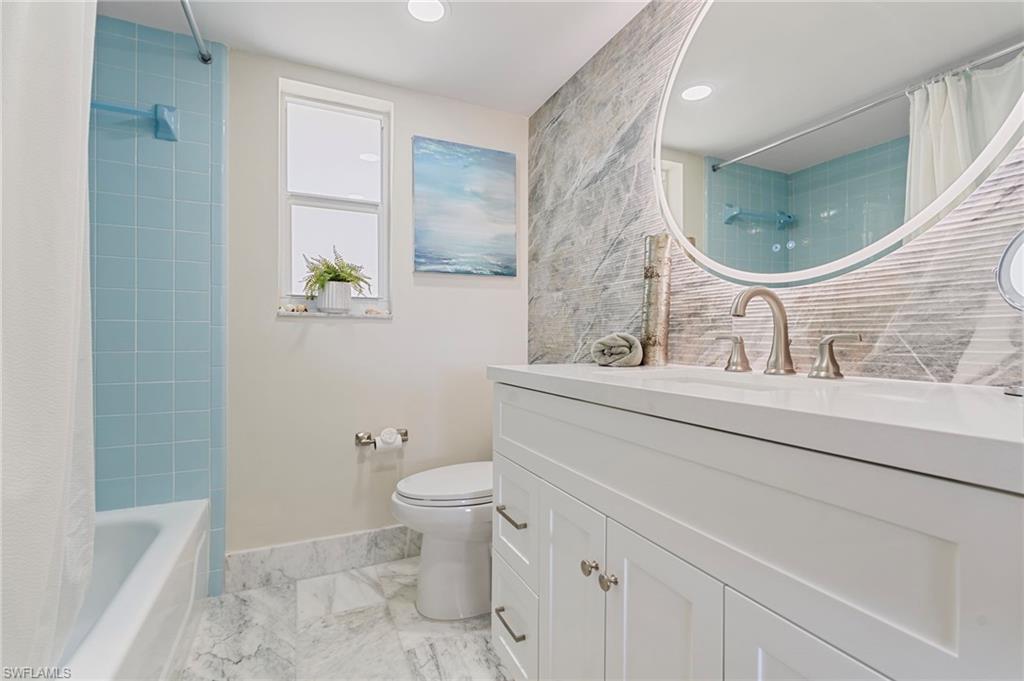 GLADES COUNTRY CLUB - Residential