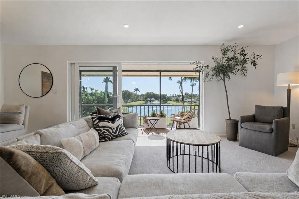 GLADES COUNTRY CLUB - Residential