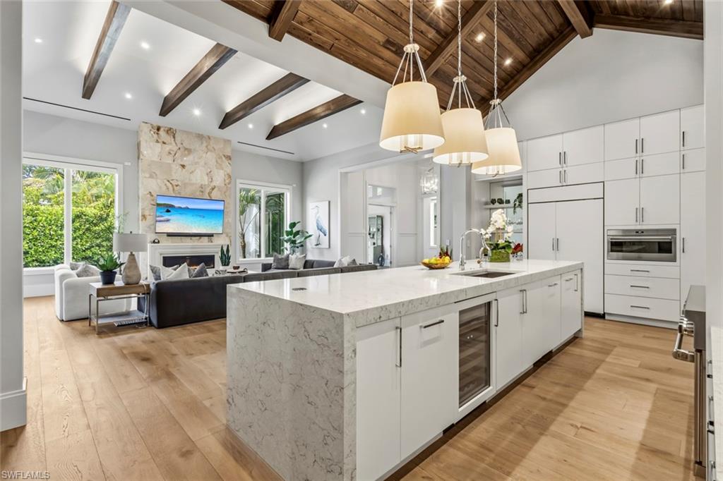 PARK SHORE - Residential