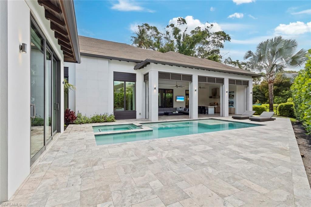 PARK SHORE - Residential