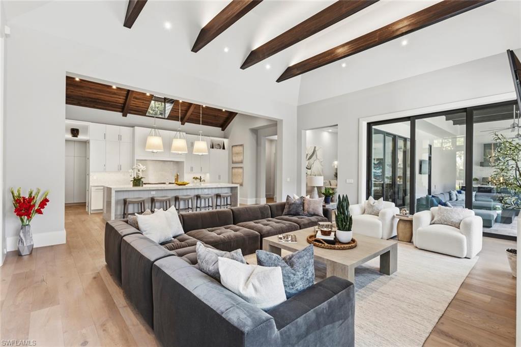 PARK SHORE - Residential