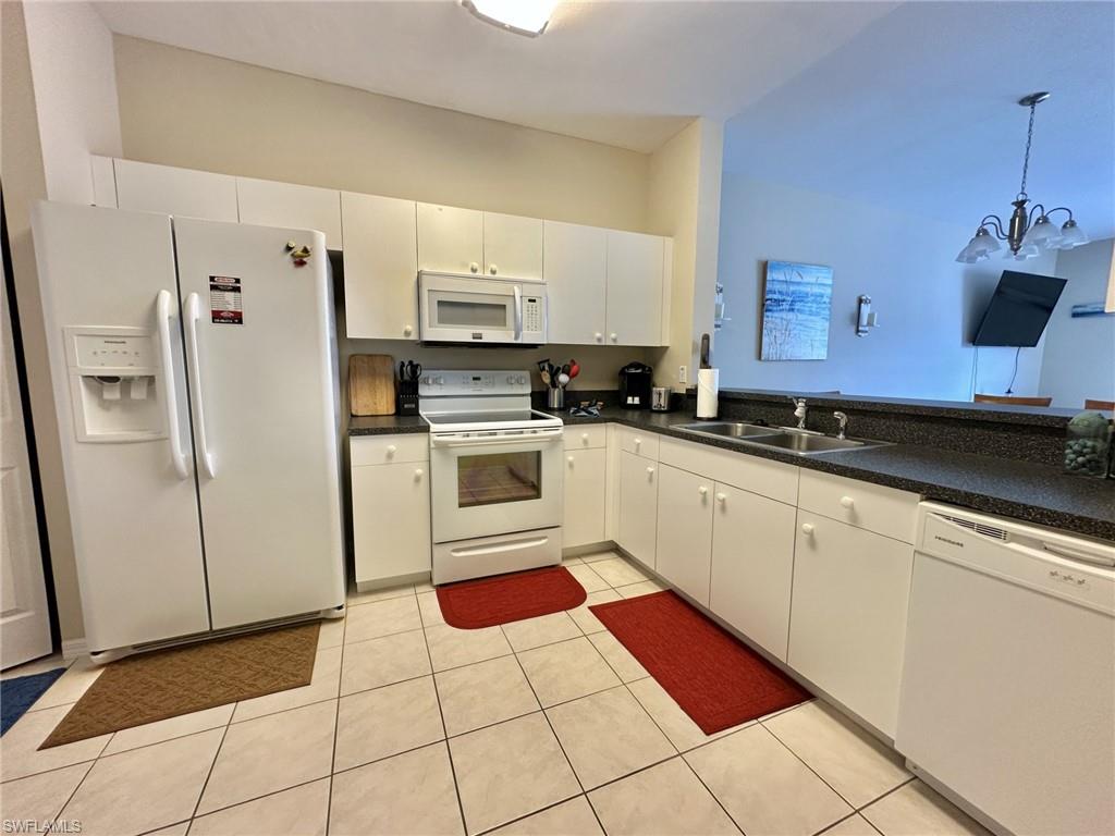 FOREST LAKE TOWNHOMES - Residential Lease