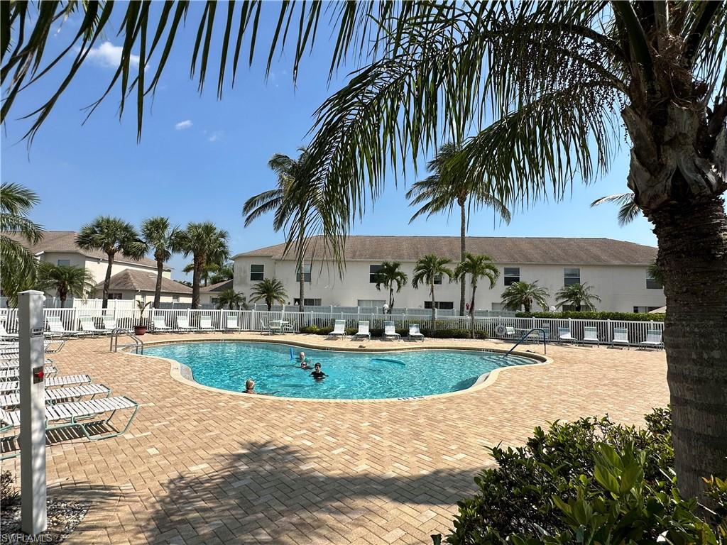 FOREST LAKE TOWNHOMES - Residential Lease