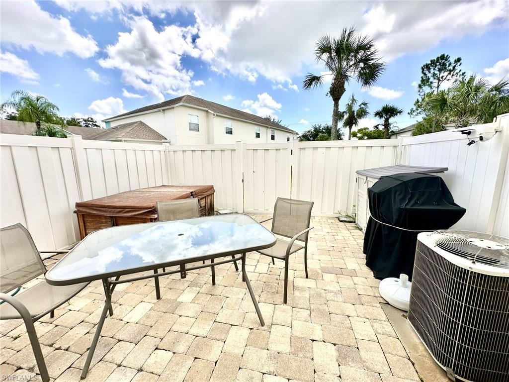 FOREST LAKE TOWNHOMES - Residential Lease