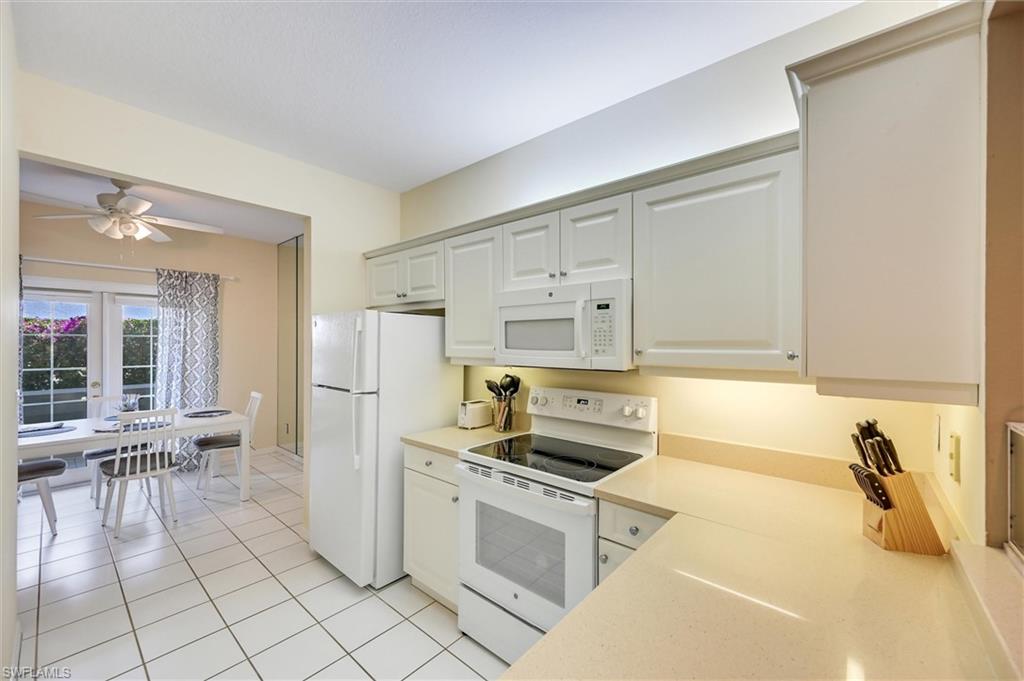 LAUREL OAKS AT PELICAN BAY - Residential