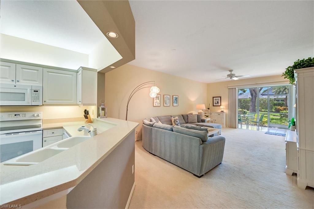 LAUREL OAKS AT PELICAN BAY - Residential