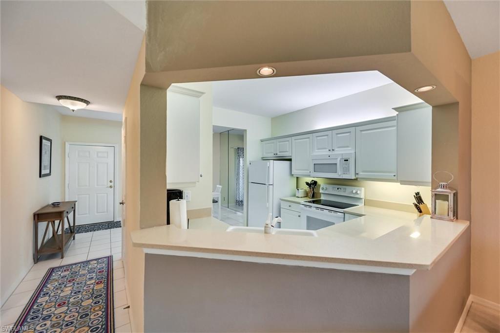 LAUREL OAKS AT PELICAN BAY - Residential