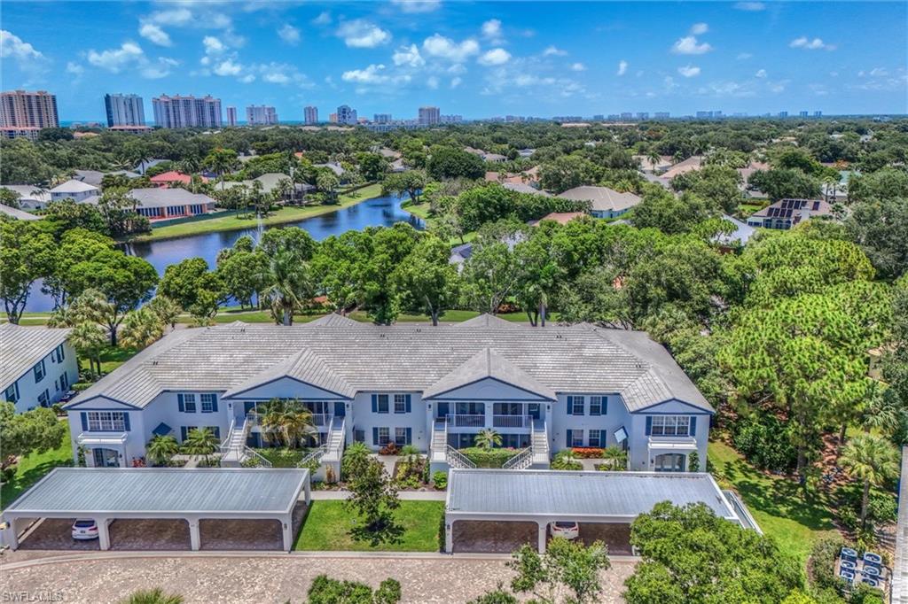LAUREL OAKS AT PELICAN BAY - Residential