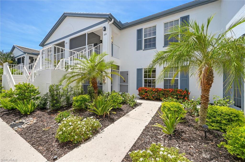 LAUREL OAKS AT PELICAN BAY - Residential