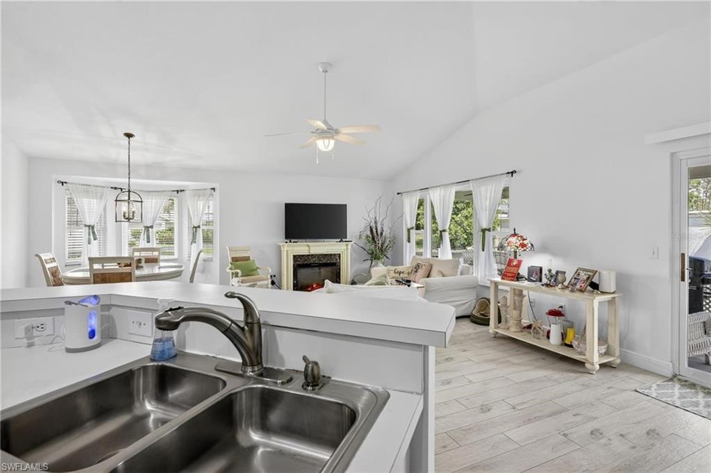 BURNT STORE MARINA - Residential