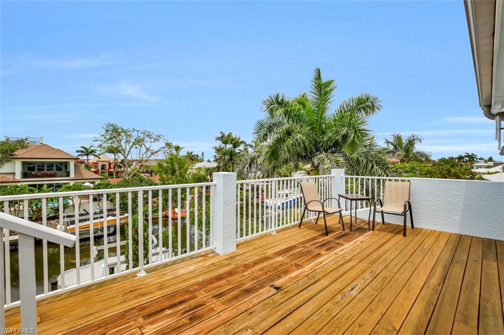 GOLDEN SHORES - Residential