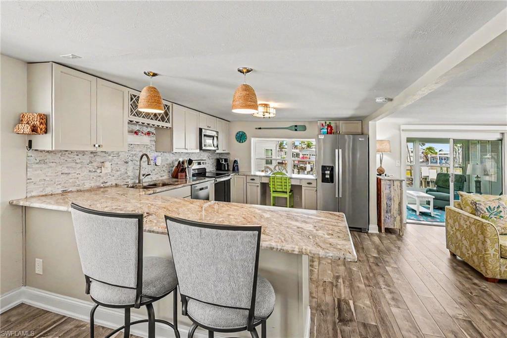 BAYSIDE ESTATES - Residential