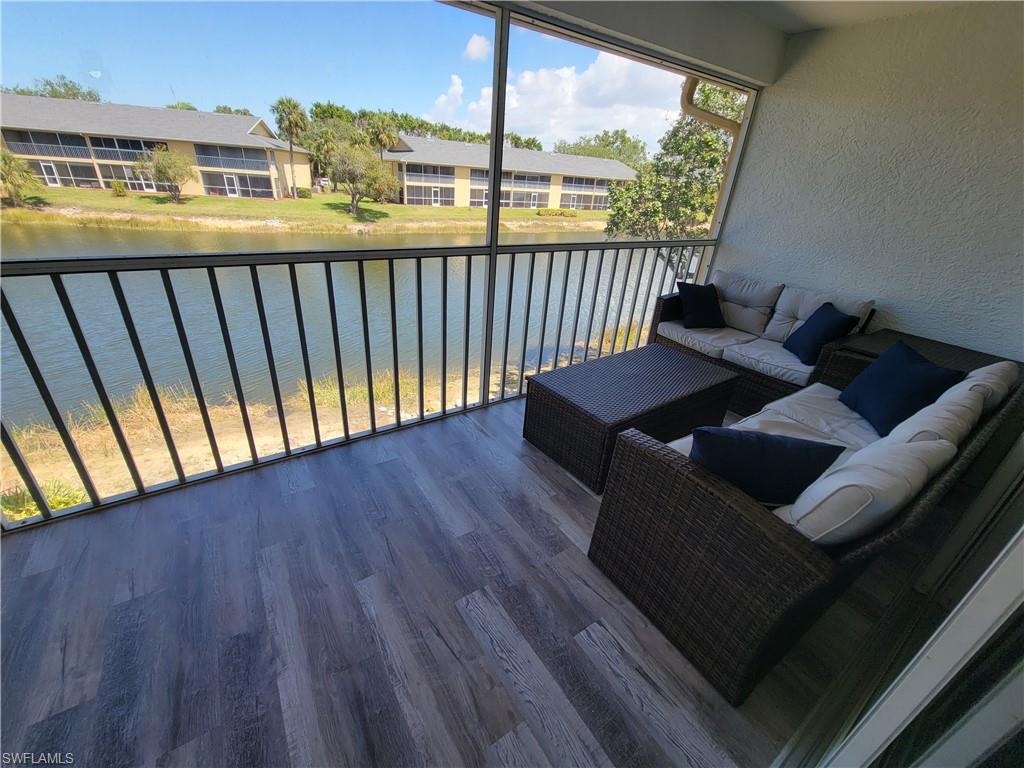 ABBEY ON THE LAKE - Residential